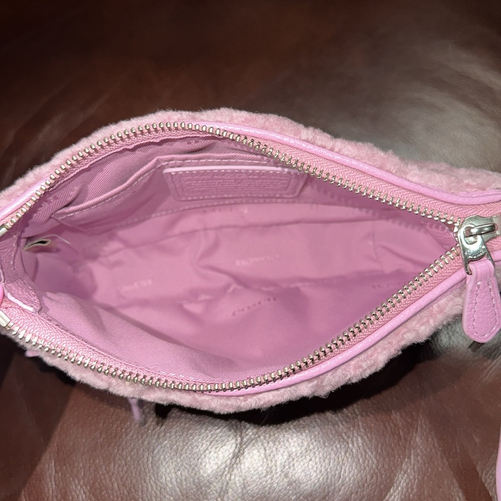SOLD🔥🔥🔥Coach Small Rhyder Pochette In Pink Leather Crossbody Bag - Picture 10 of 13